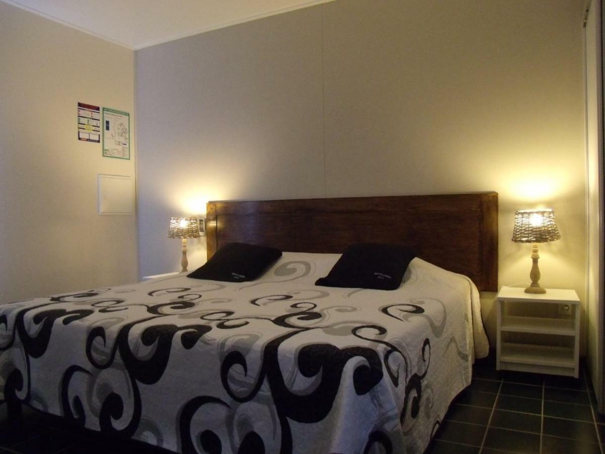 Le Four A Pain Bed & Breakfast Saint-Philippe Exterior photo